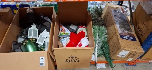50 X MIXED CHRISTMAS AND HALLOWEEN LOT CONTAINING, 17 X BLACK LANTERNS, 3 X LANTERNS IN WHITE, 15 X FROSTED JARS IN GREEN AND WHITE, 17 CM GLOBE SNOWBLOWER, 5 X ARTIFICIAL CHRISTMAS TREE WITH NO BASE , 6 FOOT XMESS TREE (PLEASE NOTE CUSTOMER RETURNS) (IN