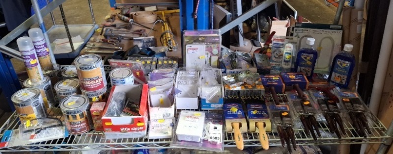 50+ PIECE BRAND NEW MIXED LOT TO INCLUDE RONSEAL WOODSTAIN IN TEAK -NATURAL PINE - EBONY - MAHOGANY - RONSEAL CLEAR VARNISH - JOHNSTONES WOOD/METAL SATIN PAINT - PAINT/VARNISH BRUSHES - LYNWOOD 3 BRUSH PACK - BRUSH CLEANER - FENCE CARE BRUSH - TOILET SEAT