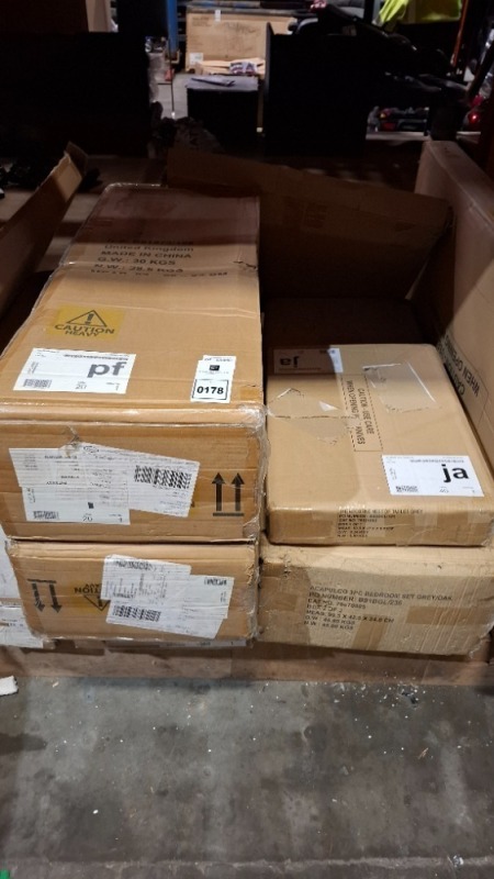 13 X MIXED FLAT PACK FURNITURE LOT CONTAINING HL BOOKCASE IN GREY , HL SHERB NEST TABLES IN GREY , LANCASTER 4 PIECE BEDROOM SET IN GREY , HL TETRY 2D TABLE IN GREY ETC (NOTE SOME ITEMS MAY BE PART ONLY )
