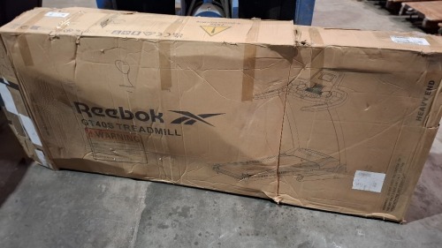 1 X REEBOK GT40S TREADMILL IN BLACK IN ONE BOX (NOTE CUSTOMER RETURNS/ BOX DAMAGED )