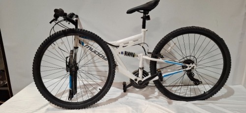1 X MUDDFOX MOUNTAIN BIKE 40CM FRAME ( FORKS DAMAGED)