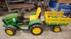 1 X PEG PERGO JOHN DEEREMGROUND FORCE 12V BATTERY OPERATED TRACTOR WITH TRAILER A RIDE ON TOY - SOLD AS SEEN