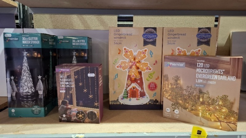 7 X PIECE BRAND NEW MIXED PREMIER CHRISTMAS LOT TO INCLUDE 2X LED GINGERBREAD WINDMILL 34CM - 3X LED 30CM GLITTER WATER SPINNERS - 1X 267 LED CURTAIN LIGHTS - 1X 120 LED MICROBRIGHTS EVERGREEN GARLAND