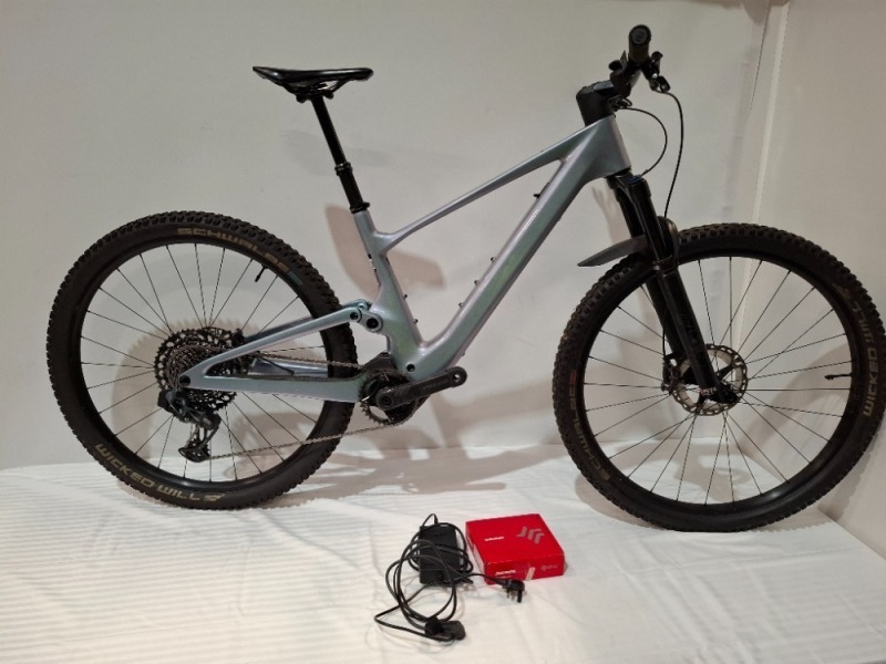 SCOTT LUMEN 900 ELECTRIC Full SUS MTB BIKE MODEL: 290601 SIZE: M ORIG RRP &pound;9,299 SPARK CARBON HMX FRAME FOX 34 FLOAT FACTORY 130MM FORK FOX NUDE 5T EVOL, TWINLOC, 130MM SRAM GX AXS EAGLE 12 SPEED SHIMANO XT 4 PISTON DISC BRAKES SYNCROS SILVERTON 1.5 TR WH