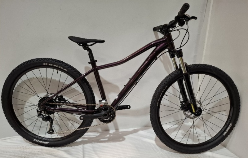 SCOTT CONTESSA ACTIVE 40 BIKE MODEL: 286380 SIZE: S ORIG RRP &pound;599 ACTIVE 700/900 ALLOY FRAME SUNTOUR XCT30-HLO 100MM FORK SHIMANO ALTUS 18 SPEED TEKTRO HYD. DISC BRAKES KENDA BOOSTER 27.5 INCH WHEELS