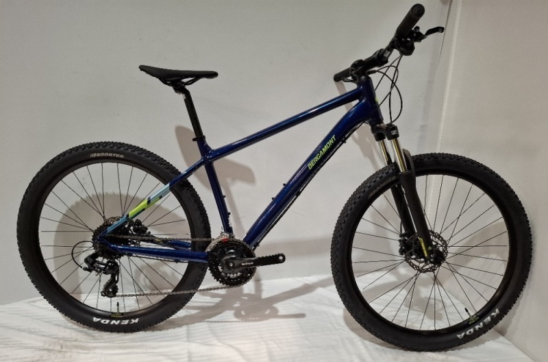 BERGAMONT REVOX 3 BIKE MODEL: 291102 SIZE: M ORIG RRP &pound;449 29 INCH (27.5 INCH), LITE AL-6061 TUBING SUNTOUR XCE28 DS, 100 MM SHIMANO, 3 X 8 SHIMANO BR-MT200, HYDRAULIC DISC ALEX X20 RIMS, SHIMANO HUBS KENDA BOOSTER 29 X 2.40 INCH (27.5 X 2.40 INCH)