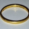 22 CT GOLD BAND WEDDING RING - WEIGHT 2.719 G (AUTHORISED AS GENUINE BY AN INDEPENDENT JEWELLER) - 2