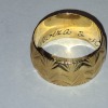 9 CT GOLD BAND (WITH PATTERN) WEDDING RING (AUTHORISED AS GENUINE BY AN INDEPENDENT JEWELLER) WEIGHT - 4.300 G - 2