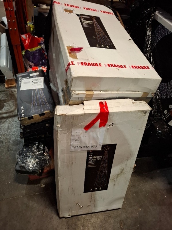 20 X MIXED CHRISTMAS LOT CONTAINING 13 X 4M FLEXIBRIGHTS PYRAMID TREES WITH 1374 LEDS , 7 X 2.1M FLEXIBRIGHTS PYRAMID TREES WITH 580 LEDS ON ONE PALLET - (NOTE CUSTOMER RETURNS)