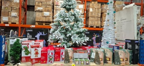 FULL BAY MIXED CHRISTMAS LOT CONTAINING 6 FOOT SNOW EFFECT CHRISTMAS TREE , SOFT ACRYLIC REINDEER LIGHT UP SCULPTURE , ANIMATED PARACHUTING CHARACTER , TREEBRIGHTS 50M LIT LENGTH , GLASS CANDLE HOLDER ETC - (NOTE CUSTOMER RETURNS )