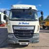 WHITE DAF TRUCKS LF, REG NO: F18RRL, ENGINE SIZE: 6700CC, FIRST REGISTERED: 26/01/2017, 423,828 KM, DIGITAL TACOGRAPH RECORDER, FRONT & REAR CAMERAS, 18 TONNE RIGID, DEL SUPER LOADER TAIL LIFT MODEL 51500G DOM-2016 S/N 99413. *PLEASE NOTE, THIS DOES START - 5