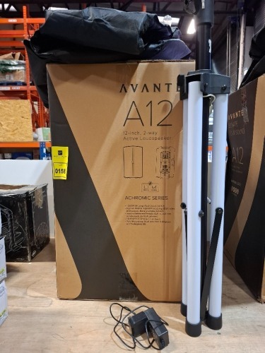 2 X PIECE MIXED LOT TO INCLUDE GRADE B AVANTE A12 ACTIVE LOUDSPEAKER ACHROMIC SERIES (UNTESTED)- WITH MATCHING LED TRI POD STAND