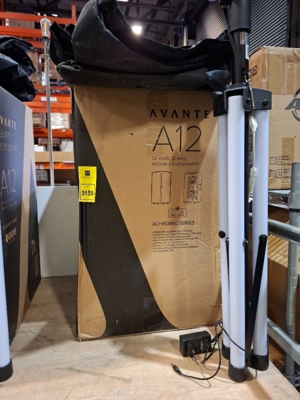 2 X PIECE MIXED LOT TO INCLUDE GRADE B AVANTE A12 ACTIVE LOUDSPEAKER ACHROMIC SERIES (UNTESTED)- WITH MATCHING LED TRI POD STAND