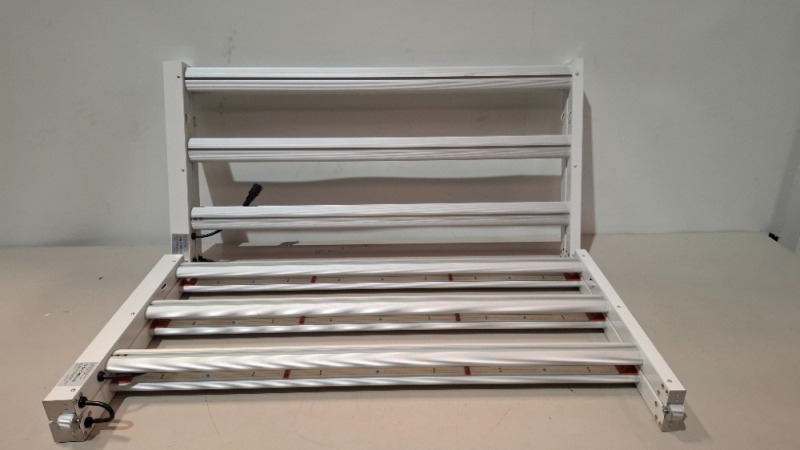 2 X ULIM 720W LED HORTICULTURAL LIGHTS IN SIZE 98 CM X 98 - RRP EACH &pound;250
