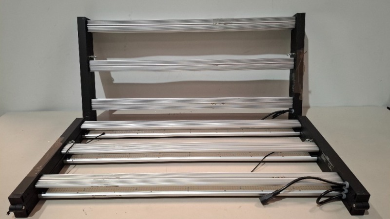 2 X OMEGA HORTICULTURAL 720W LED GROW LIGHTS - RRP EACH &pound;229