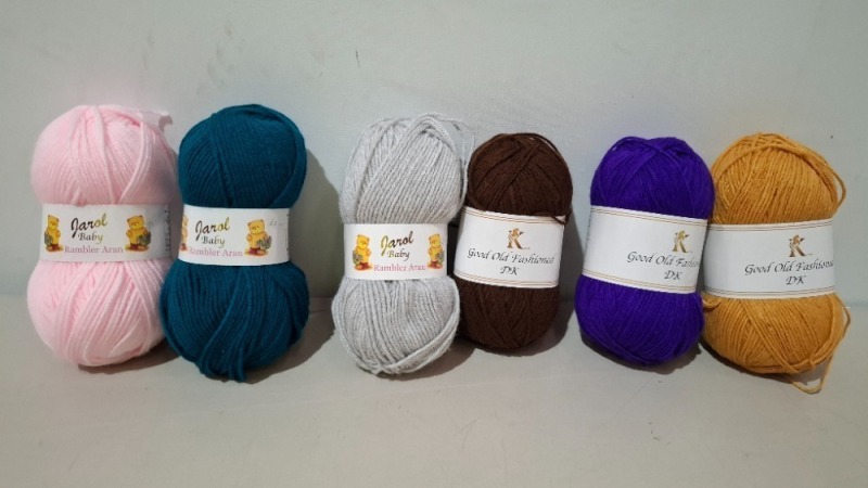 80 X BRAND NEW KNITCO GOOD OLD FASHIONED DK YARN IN VARIOUS COLOURS GREEN , YELLOW , BROWN , WHITE , PINK , ETC IN ONE LARGE BACK