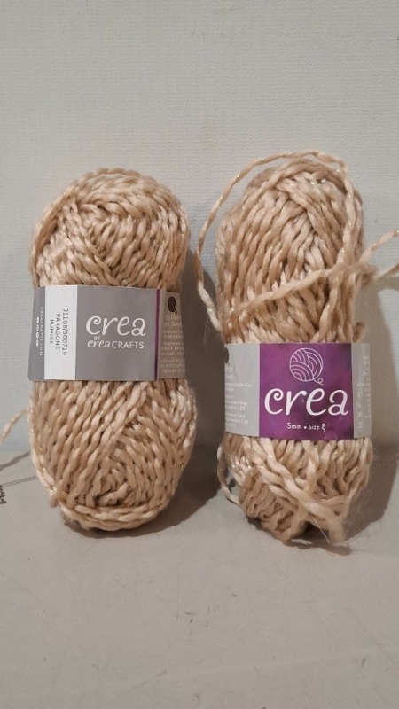 300 X BRAND NEW CREAT KNITTING BALLS OF YARN IN ONE LARGE BAG