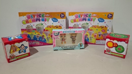LARGE AMOUNT OF BRAND NEW KIDS TOYS LOT CONTAINING DIY ICE CREAM KITS , THE GRINCH PAINT YOUR OWN DECORATION , COCOMELON MEMORY MATCH GAME , COMIC ONS MC SWAG AND QUEEN BEE , SPIDERMAN MOVING EARS WINTER HATS ETC 5 TRAYS