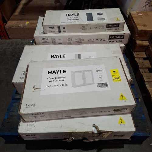 6 X MIXED HAYLE BATHROOM LOT CONTAINING 2 X 4 DRAWER FREE STANDING UNITS 1 IN WHITE AND 1 IN GREY , 1 X TOILET ROLL CUPBOARD IN GREY , 1 X 1 DOOR 2 SHELF TALL CABINET IN WHITE , 1 X 2 DOOR UNDER SINK CABINET IN WHITE , 1 X 2 DOOR MIRRORED WALL CABINET IN 