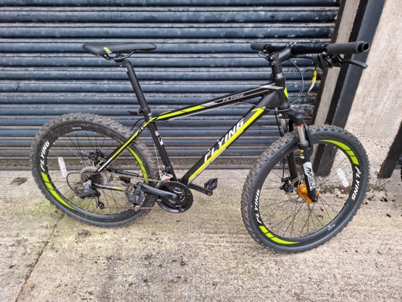1 X FLYING MOUNTAIN BIKE 21 GEARS IN SIZE 43 CM