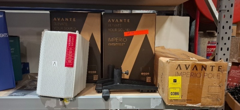 3 X PIECE MIXED GRADE B LIGHTING LOT TO INCLUDE 2X AVANTE WHITE 2X5 WOOFER AMPLIFIER - 1X AVANTE IMPERIO POLE (UNTESTED)