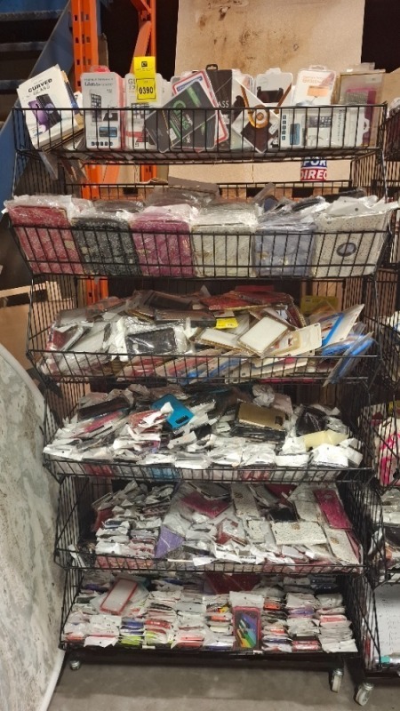 APPROX 500 X BRAND NEW MIXED PHONE CASES LOT TO INCLUDE IPAD CASES - TABLET CASES - SAMSUNG S8 CASES - A510 CASES - SAMSUNG S7 CASES - J4 CASES - S21 CASES - SAMSUNG GLASS PROTECTOR - ETC ON MOBILE METAL STAND WHICH IS INCLUDED