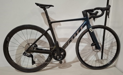 SCOTT CONTESSA ADDICT RC 15 ROAD BIKE MODEL: 286473 SIZE: S - 52 ORIG PRICE: &pound;6199 ADDICT RC DISC HMX CARBON FRAME ADDICT RC HMX FORK SHIMANO ULTEGRA DI2 DISC 12 SPEED SYNCROS CAPITAL 1.0 35 DISC WHEELS SCHWALBE ONE RACE-GUARD TYRES SYNCROS CARBON/ALL