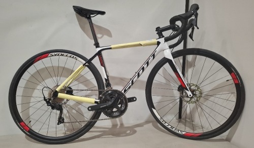 SCOTT ADDICT RC 20 (AU) BIKE MODEL: 265348 SIZE: XS - 49 ORIG RRP &pound;4899 CARBON FRAME CARBON FORKS DRIVETRAIN - 2 &times; 11 ULTEGRA GROUPSET SHIMANO XTR HYDRAULIC DISC BRAKES SYNCROS WHEELS VITTORIA ZAFFINO TYRES NEW (NO ORIG BOX) (SEE ALL IMAGES)