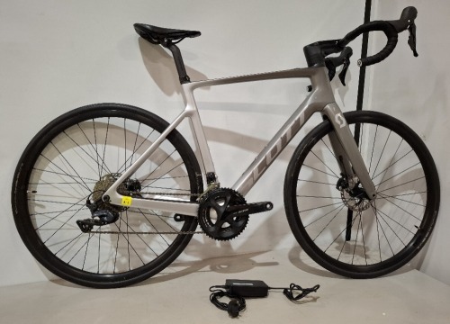 SCOTT ADDICT ERIDE 20 (EU) BIKE MODEL: 280749 SIZE: L ORIG RRP &pound;4599 ADDICT RC DISC HMX CARBON FRAME ADDICT ERIDE HMX FORK SHIMANO ULTEGRA/105 22 SPEED MAHLE MOTOR 40NM TORQUE, 460WH SYNCROS CAPITAL 2.0 25E WHEELS SCHWALBE PRO ONE TYRES SYNCROS CARBON/ALL