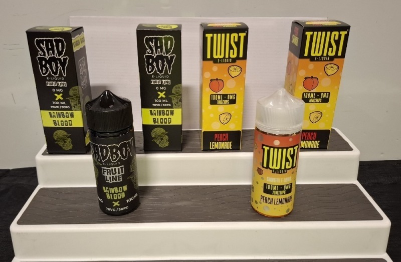 98 X BRAND NEW MIXED E - LIQUID LOT CONTAINING 49 X TWIST PEACH LEMONADE X 49 SAD BOY RAINBOY BLOOD IN SIZE 100 ML NICOTINE FREE IN 2 BOXES - RRP EACH &pound;12 TOTAL RRP FOR LOT &pound;1,176