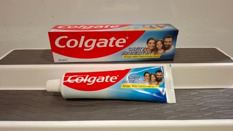 47 X BRAND NEW COLGATE CAVITY PROTECTION 100ML TOOTHPASTE