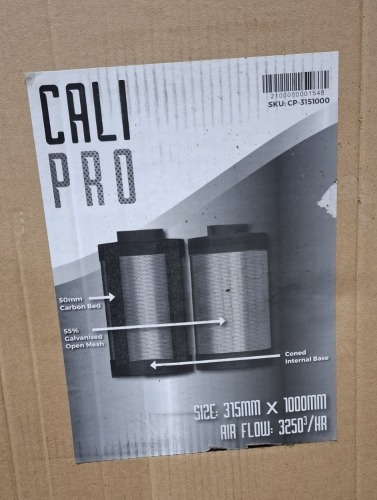 1 X BRAND NEW CALI PRO CARBON FILTER SIZE - 315MMX1000MM