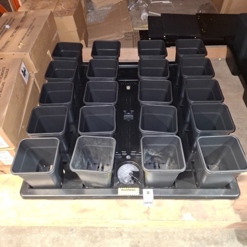 1 X BRAND NEW WILMA GROW SYSTEMS HYDROPNICS GROW TANK WITH ALL ACCESSORIES INCLUDED PLUS 20 X 6.5L POTS -TANK WITH 150L VOLUME