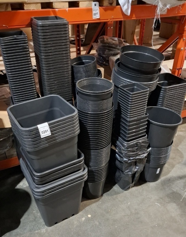 200 + BRAND NEW MIXED PLANT POTS LOT TO INCLUDE 30 LITRES - 25 LITRES - 5 LITRES - 7 LITRES - 10 LITRES - 3.5 LITRES - 15 LITRES - 20 LITRES ETC