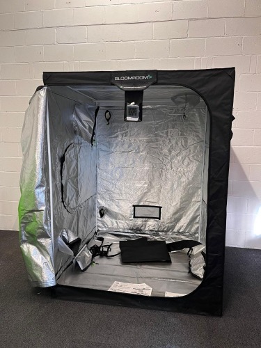 1 X EX DISPLAY BLOOM ROOM GROW TENT - HEIGHT 2M - WIDTH 1.5M - LENGTH 1.5M