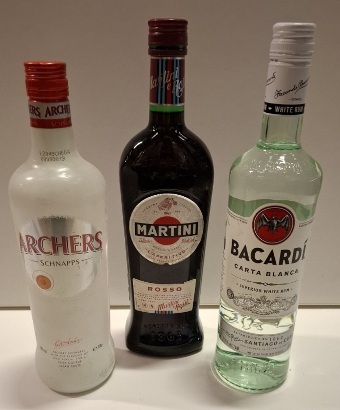 11 X BRAND NEW MIXED LOT TO INCLUDE 2 X MARTINI - 6 X ARCHERS SCHNAPPS - 3 X BACARDI ALL 70CL