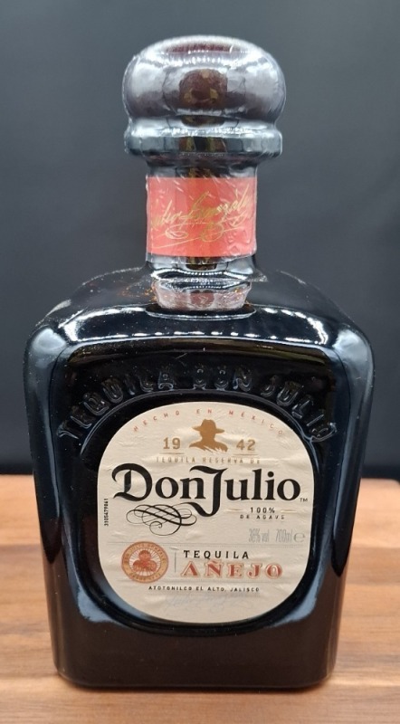 1 X BRAND NEW DON JULIO 1942 ANEJO TEQUILA 100% DE AGAVE 700ML