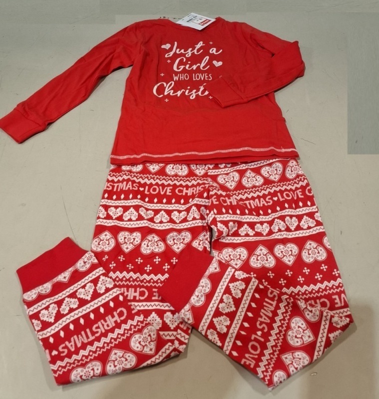 80 X BRAND NEW KIDS GIRLS CHRISTMAS PYJAMAS SETS IN SIZE 6/7 - RRP EACH &pound;20 - TOTAL RRP FOR LOT &pound;1,600