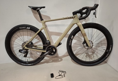 SCOTT ADDICT GRAVEL 10 BIKE MODEL: 286452 SIZE: M ORIG RRP &pound;5,199 ADDICT GRAVEL DISC HMF CARBON FRAME ADDICT GRAVEL DISC HMF FORK SRAM FORCE AXS 24 SPEED DT SWISS GRC 1400 DISC WHEELS SCHWALBE G-ONE BITE TYRES WITH BLUETOOTH CONNECTOR (SEE ALL IMAGES)