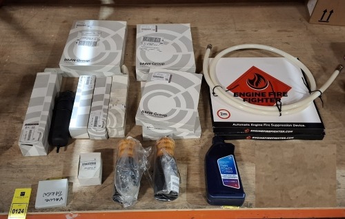13 X PIECE MIXED LOT TO INCLUDE GENUINE BMW F20-F21-F23-F30-F1-F36-F80 MICRO FILTERS - GENUINE BMW AIR FILTERS - GENUINE BMW ORIGINAL BMW ENGINE OIL TWIN POWER TURBO - GENUINE BMW SUSPENSION BUMP STOPPERS - GENUINE BMW KL872/7 FUEL FILTER ETC