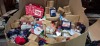 LARGE AMOUNT OF MIXED CHRISTMAS LOT TO INCLUDE 50 ASSORTED CHRISTMAS CARDS - 10 VERSIONS , 100 FOIL GIFT LABELS , 3D GINGERBREAD HOUSE CARDS ETC IN ONE FULL PALLET