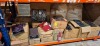 400 + MIXED LOT CONTAININIG VARIOUS TABLETOPS IN BROWN , PURPLE , BLACK IN VARIOUS SIZES , HEAD MASSAGERS , WINE BOTTLE DOOR STOPS , CUSHIONS ETC OVER A FULL BAY