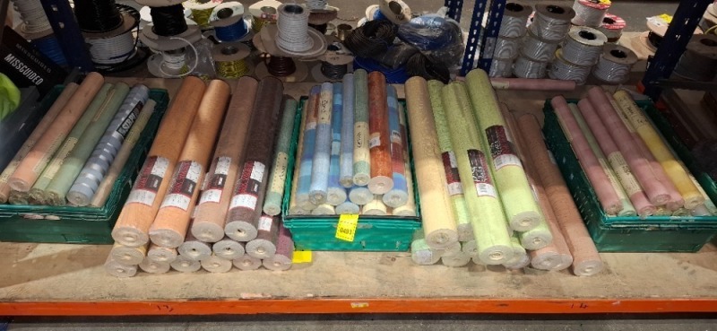 100 X PIECE NEW MIXED TEXTURED WALLPAPER LOT TO INCLUDE C & D - CRISTIANA MASI - LIMONTA - FENELLA - CROWSON IN VARIOUS STYLES AND COLOURS I.E GREEN - YELLOW - PINK - BLUE - BROWN ETC IN SIZES MT 10 X 0.70 - MT 10 X 0.50 (IN ORIGINAL PACKING BUT MOST ROL