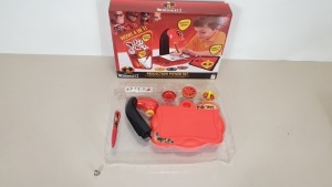60 X BRAND NEW DISNEY PIXAR INCREDIBLES 2 WOW 4 IN 1 PROJECTION POWER KIT, INCLUDES PROJECTION STATION, PROJECTOR DISKS, PROJECTION PEN, 2 SPINNING TOP MARKERS AND 6 CHARACTER ERASERS - IN 10 BOXES