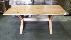 BRAND NEW BOXED SOLID WOOD BEER GARDEN/DINING TABLE - 183 X 93CM (51KG)