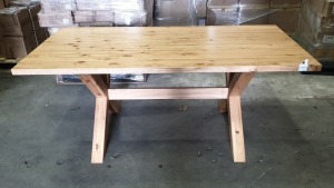 BRAND NEW BOXED SOLID WOOD BEER GARDEN/DINING TABLE - 183 X 93CM (51KG)