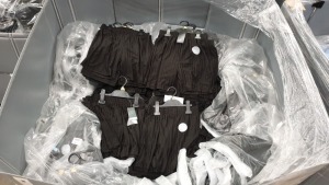 FULL PALLET OF 1050 X 2 PACKS OF BRAND NEW BLACK TESCO F & F SCHOOL SHORTS (TOTAL RRP £4200) SIZE 7-8 YEARS (NOTE PALLET JACKET NOT INCLUDED)