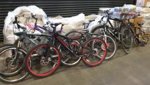 8 X ASSORTED BICYCLES IE. FORME STENDALE 2.0, MUDDYFOX, DIAMONDBACK, PHTHON ETC. (NOTE WHEEL MISSING OFF ONE)