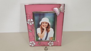 60 X BRAND NEW GLASS DECORATIVE PICTURE FRAME (4"X6" PICTURE)- IN 5 BOXES