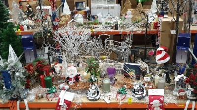 BRAND NEW MIXED PREMIER CHRISTMAS LOT CONTAINING APPROX 100PCS I.E LED TWIG TREES, LED ACRYLIC CHRISTMAS CAMEL, LED ACRYLIC REINDEERS, LED MIRROR STARS, BATTERY OPERATED ANIMATED HOUSE SCENE SETS, VARIOUS CANDLES, STOCKINGS AND SANTA TEDDY'S ETC